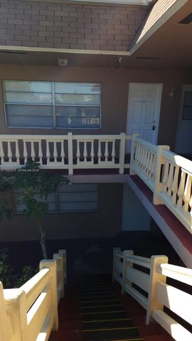 241 SE 9th Ave 206, Pompano Beach, FL 33060