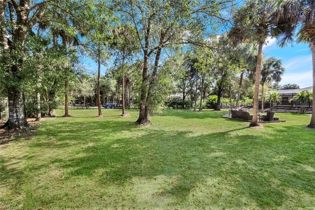 4845 20th AVE SE, Naples, FL 34117