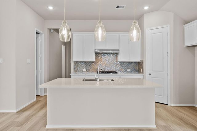 5218 Maple Wood Drive, Manvel, TX 77578