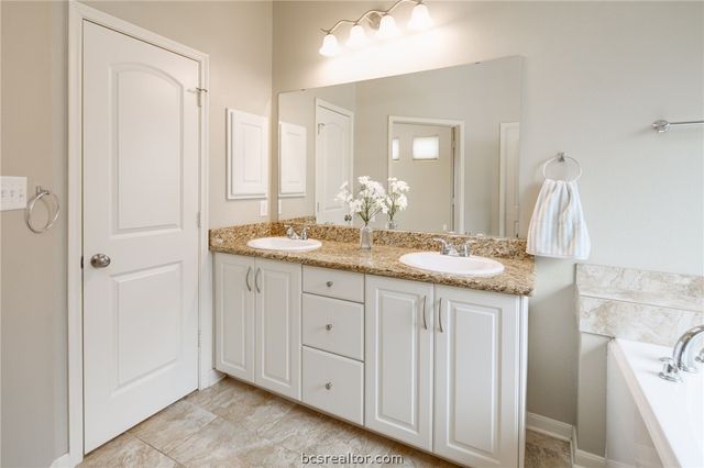 15478 Baker Meadow Loop, College Station, TX 77845