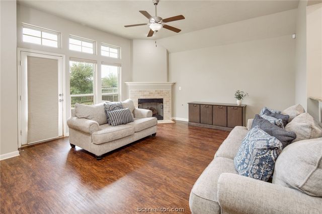 15478 Baker Meadow Loop, College Station, TX 77845
