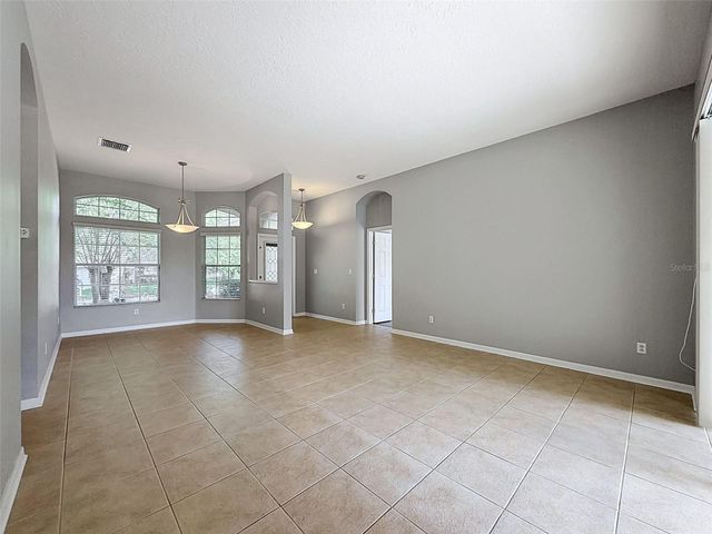 2021 RUTHERFORD DRIVE, Dover, FL 33527