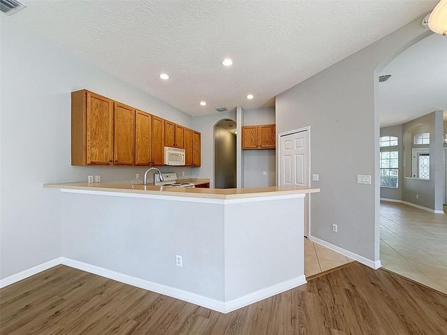 2021 RUTHERFORD DRIVE, Dover, FL 33527