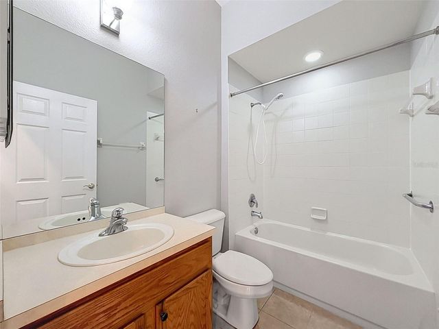 2021 RUTHERFORD DRIVE, Dover, FL 33527
