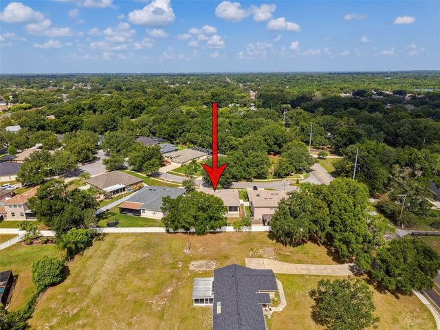 2021 RUTHERFORD DRIVE, Dover, FL 33527