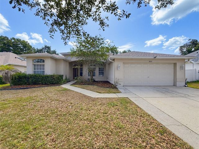 2021 RUTHERFORD DRIVE, Dover, FL 33527