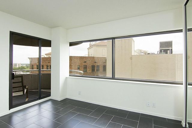 5000 Montrose Boulevard 9D, Houston, TX 77006