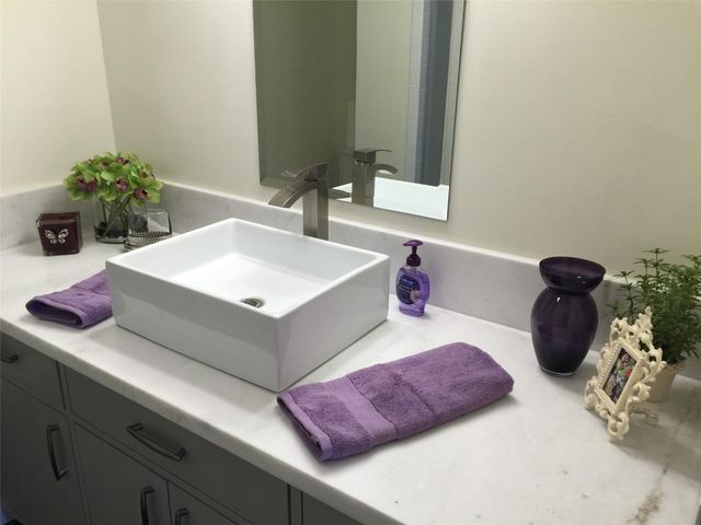 5000 Montrose Boulevard 9D, Houston, TX 77006