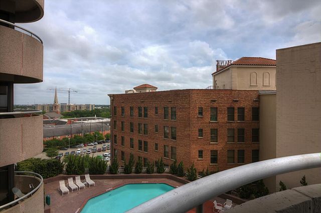 5000 Montrose Boulevard 9D, Houston, TX 77006