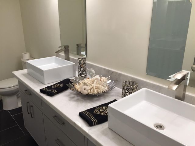 5000 Montrose Boulevard 9D, Houston, TX 77006