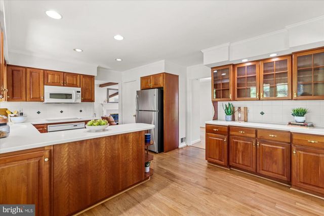 1732 CHESTERFORD WAY, Mclean, VA 22101