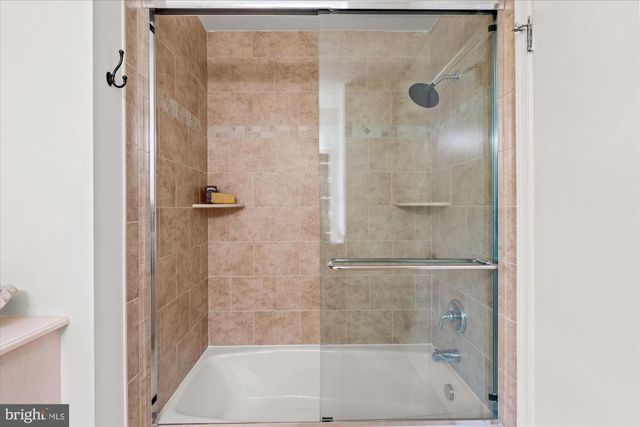 1732 CHESTERFORD WAY, Mclean, VA 22101