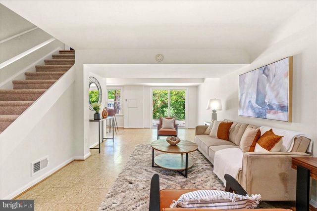 1732 CHESTERFORD WAY, Mclean, VA 22101