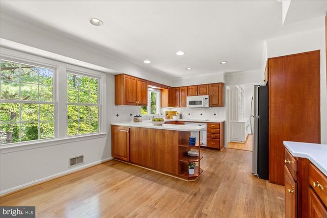 1732 CHESTERFORD WAY, Mclean, VA 22101