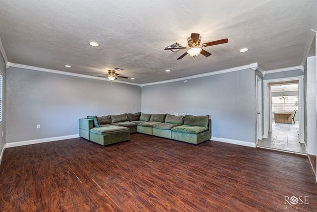 207 Hudspeth Street, Sonora, TX 76950