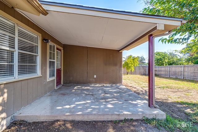 207 Hudspeth Street, Sonora, TX 76950