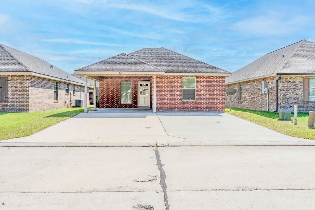 122 Sagewood Dr, Thibodaux, LA 70301