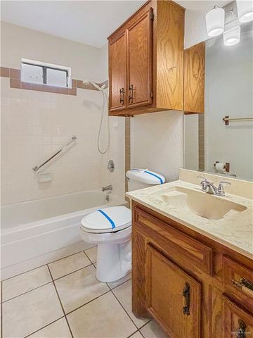 519 Venus Street, Mission, TX 78572