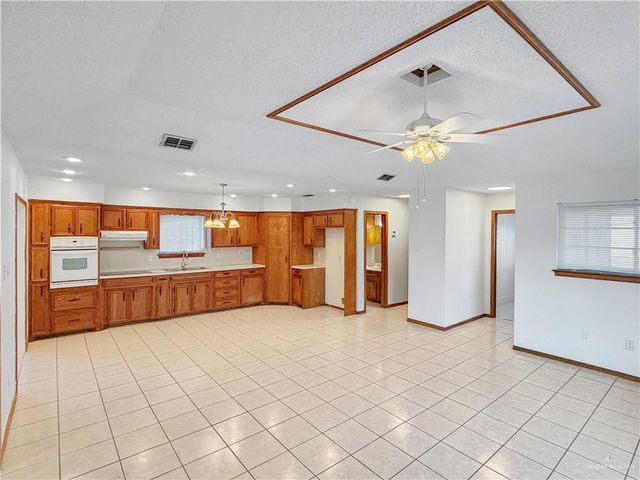 519 Venus Street, Mission, TX 78572