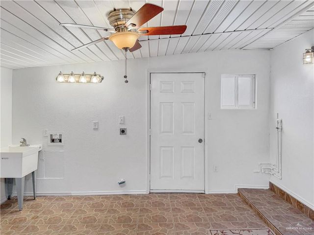 519 Venus Street, Mission, TX 78572