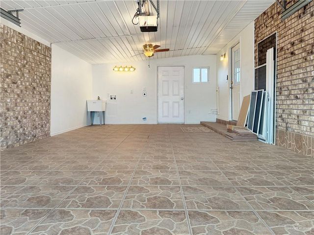519 Venus Street, Mission, TX 78572