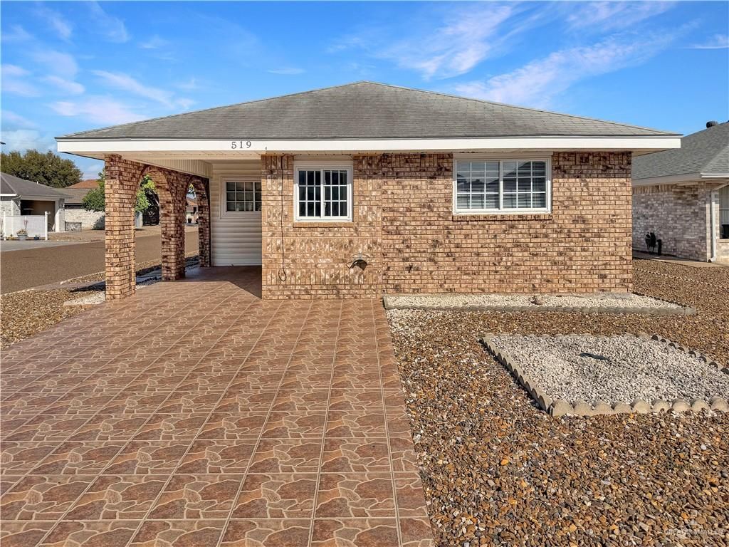 519 Venus Street, Mission, TX 78572
