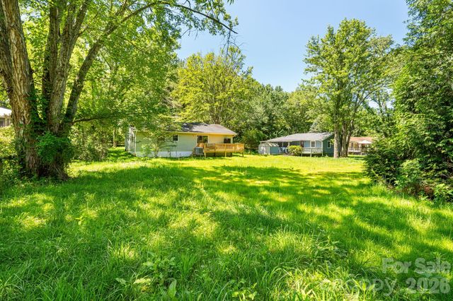468 Beaverdam Road, Asheville, NC 28804