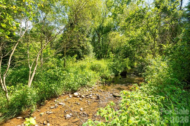 468 Beaverdam Road, Asheville, NC 28804