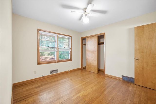 6710 N Baltimore Avenue, Gladstone, MO 64118