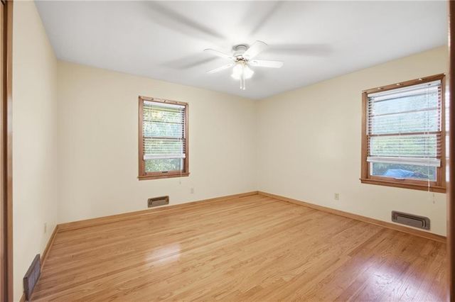 6710 N Baltimore Avenue, Gladstone, MO 64118