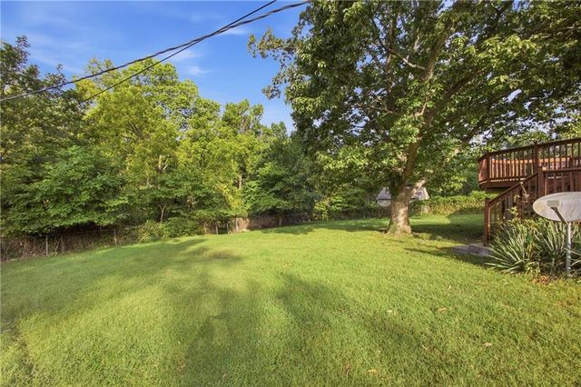 6710 N Baltimore Avenue, Gladstone, MO 64118