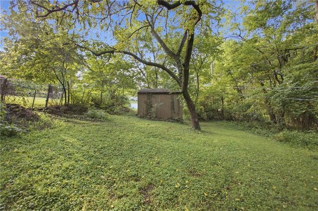 6710 N Baltimore Avenue, Gladstone, MO 64118