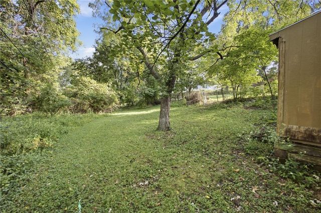 6710 N Baltimore Avenue, Gladstone, MO 64118