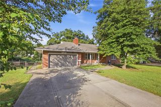 6710 N Baltimore Avenue, Gladstone, MO 64118