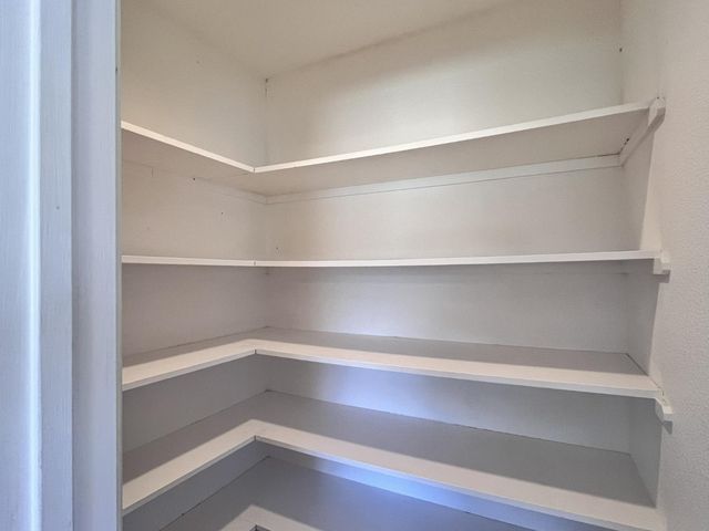 2954 E Pryor Drive, Fresno, CA 93720
