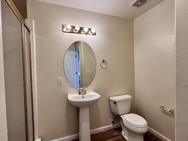 2954 E Pryor Drive, Fresno, CA 93720