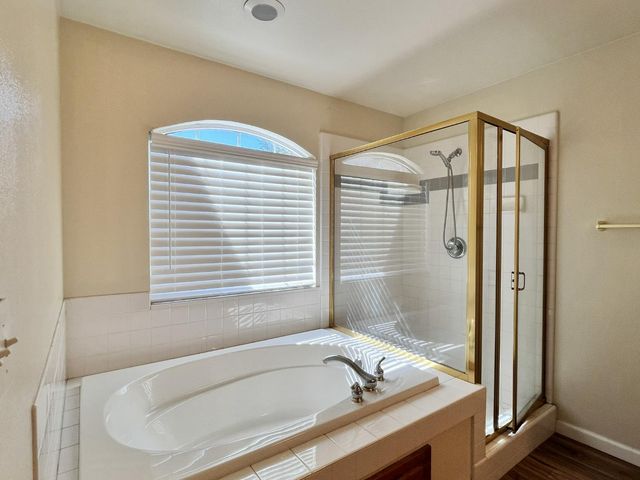 2954 E Pryor Drive, Fresno, CA 93720