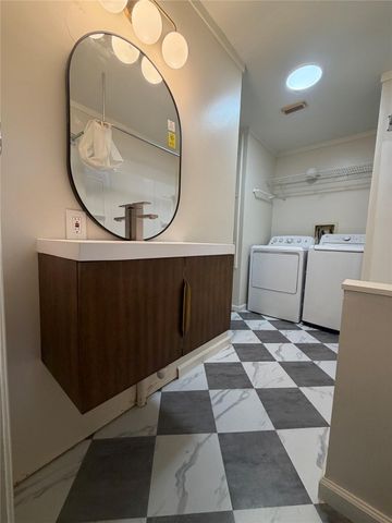 214 The Forest RD, Dale, TX 78616