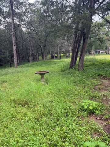 214 The Forest RD, Dale, TX 78616
