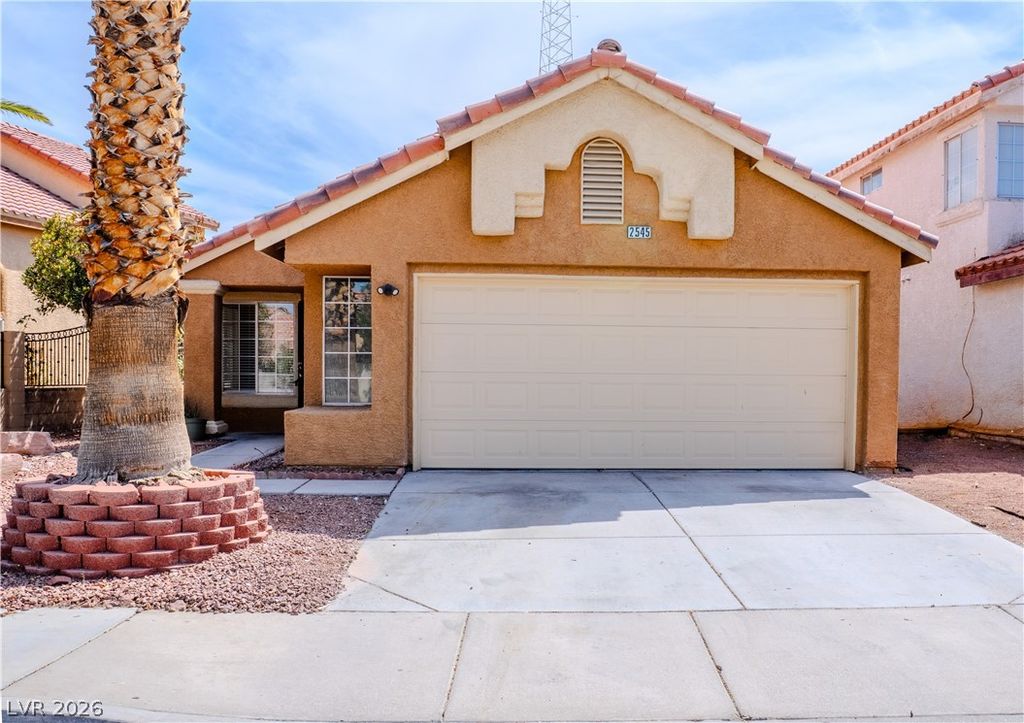 2545 Rising Legend Way, Las Vegas, NV 89106 — exterior