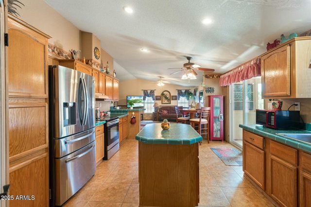 5780 S Mescalero Road, Hereford, AZ 85615