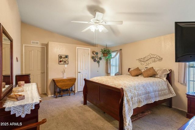 5780 S Mescalero Road, Hereford, AZ 85615