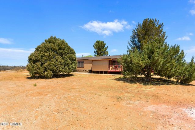 5780 S Mescalero Road, Hereford, AZ 85615