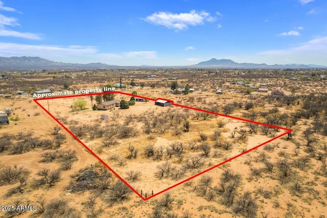 5780 S Mescalero Road, Hereford, AZ 85615