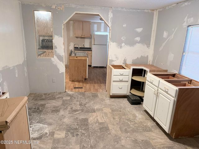 1607 TWIN LAKES Boulevard, Interlachen, FL 32148