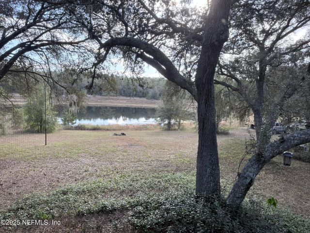 1607 TWIN LAKES Boulevard, Interlachen, FL 32148