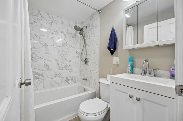 55 Vernon St, Bridgewater, MA 02324
