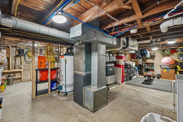 55 Vernon St, Bridgewater, MA 02324