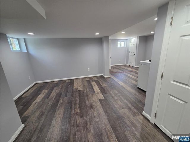 21-09 Carlisle Place, Fair Lawn, NJ 07410