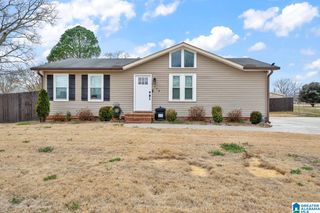 715 CHEROKEE TRAIL, Warrior, AL 35180